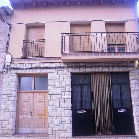 Bar Hostal Torralba De Los Sisones Torralba de Los Sisones Exterior foto