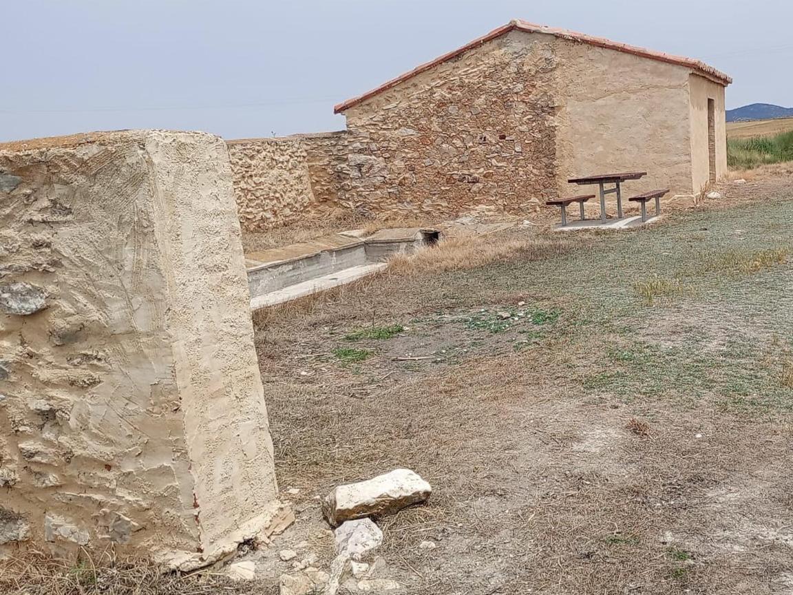Bar Hostal Torralba De Los Sisones Torralba de Los Sisones Exterior foto